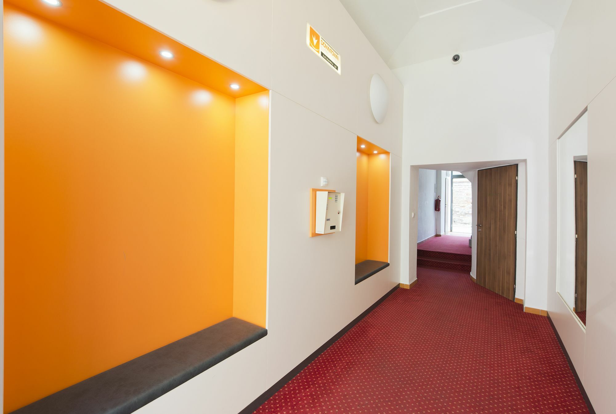 Downtown Suites Chlumova Прага Экстерьер фото
