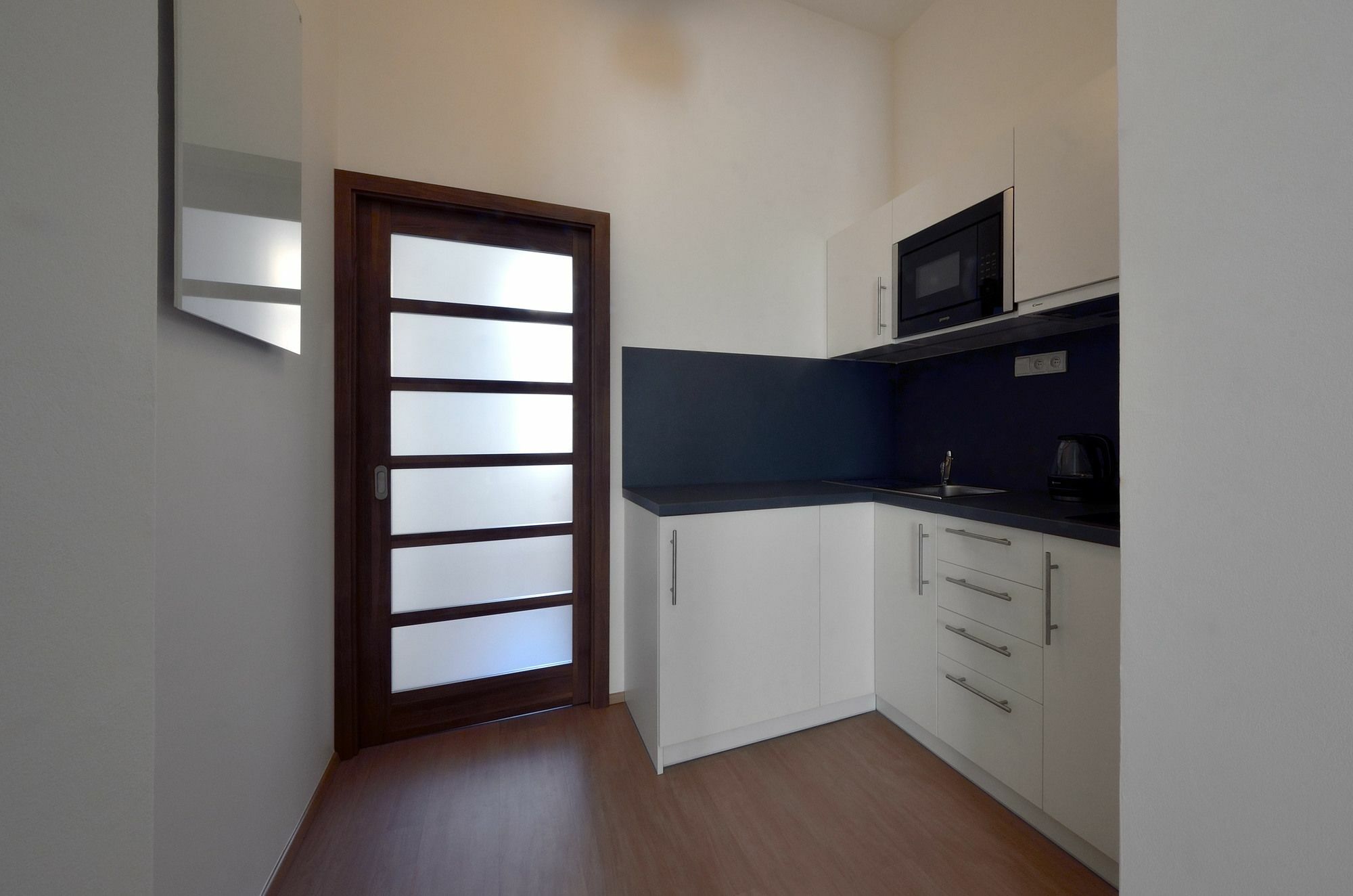 Downtown Suites Chlumova Прага Экстерьер фото